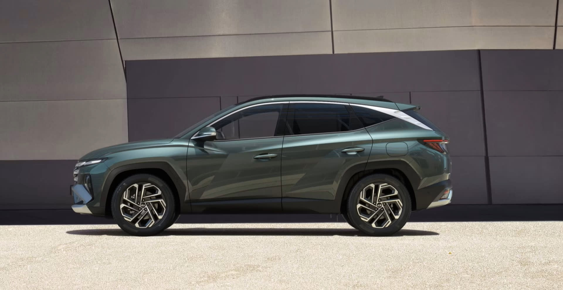 יונדאי TUCSON HYBRID 2026
