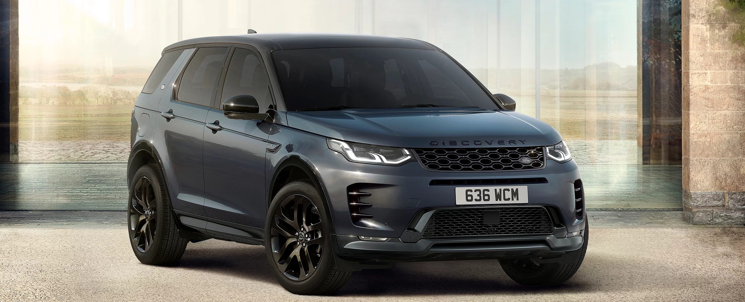 Land Rover Discovery Sport — תמונה רשמית של היבואן